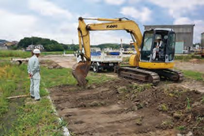 機械掘削（大円道向遺跡・淡路市）